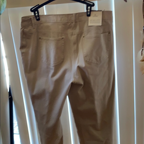 Chico’s - Picture 7 of 8